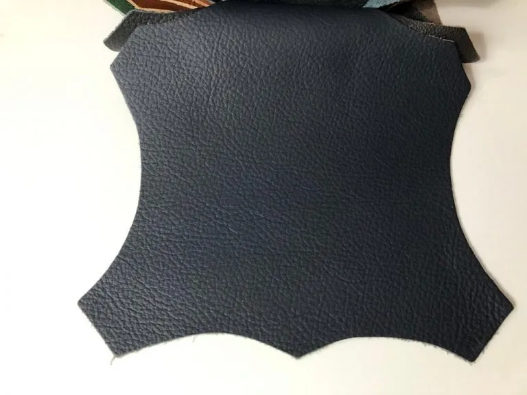 Mostră piele naturală bleumarin